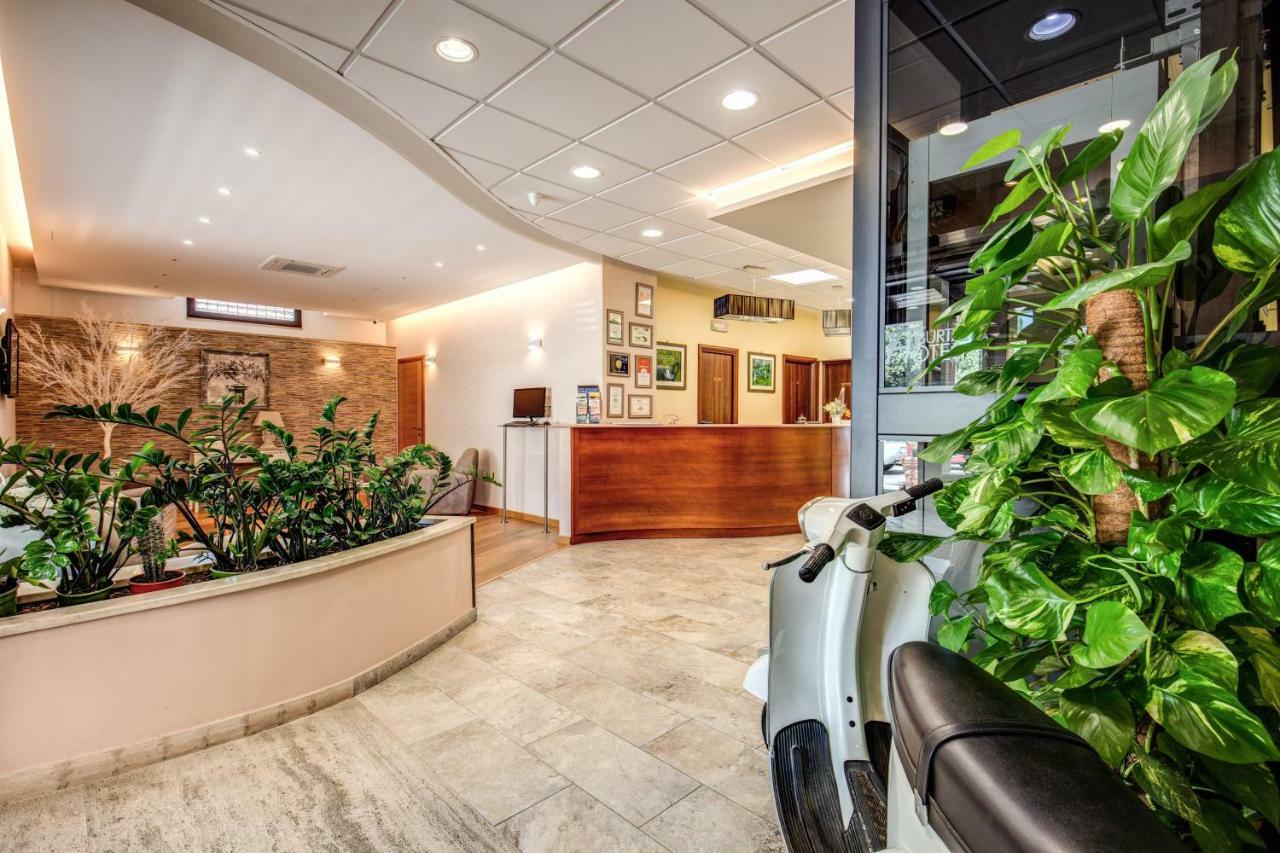 Hotel Roma Tiburtina Metro Εξωτερικό φωτογραφία