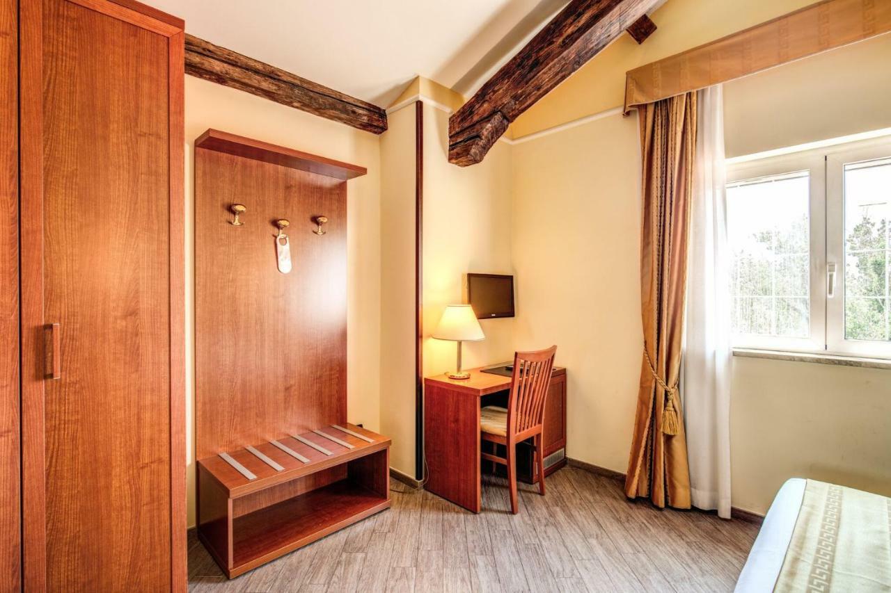 Hotel Roma Tiburtina Metro Εξωτερικό φωτογραφία